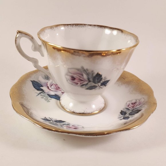 Pretty Pretty Royal Standard pink rose and heavy gold teacup and saucer - Picture 4 of 9